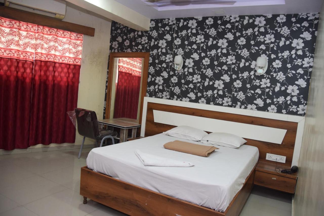 Hotel Riviera Residency Thane Luaran gambar