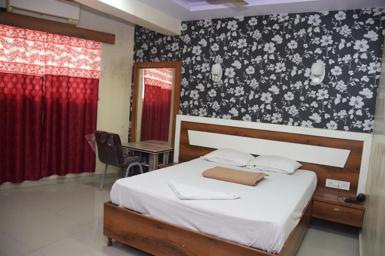 Hotel Riviera Residency Thane Luaran gambar