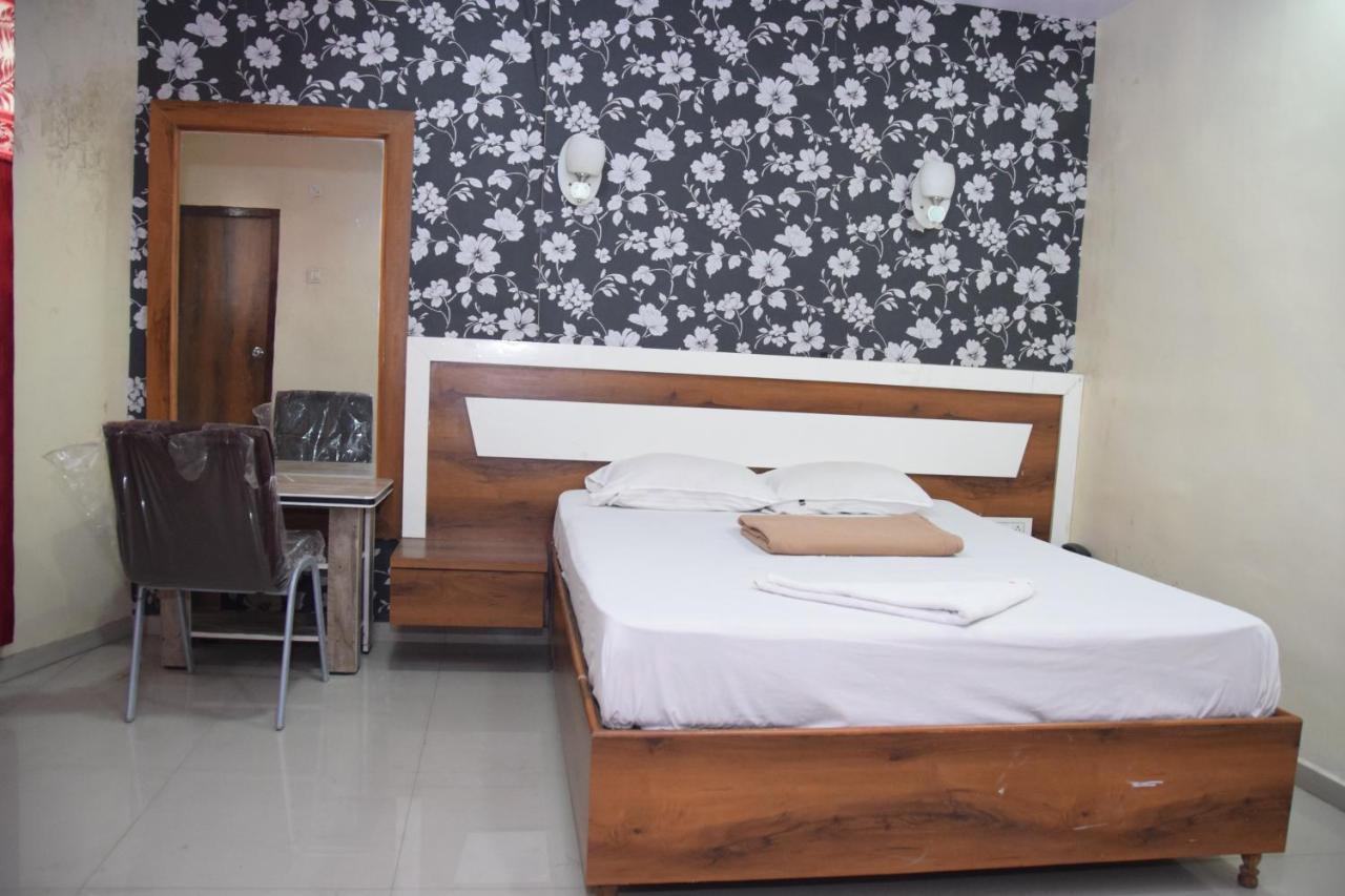 Hotel Riviera Residency Thane Luaran gambar