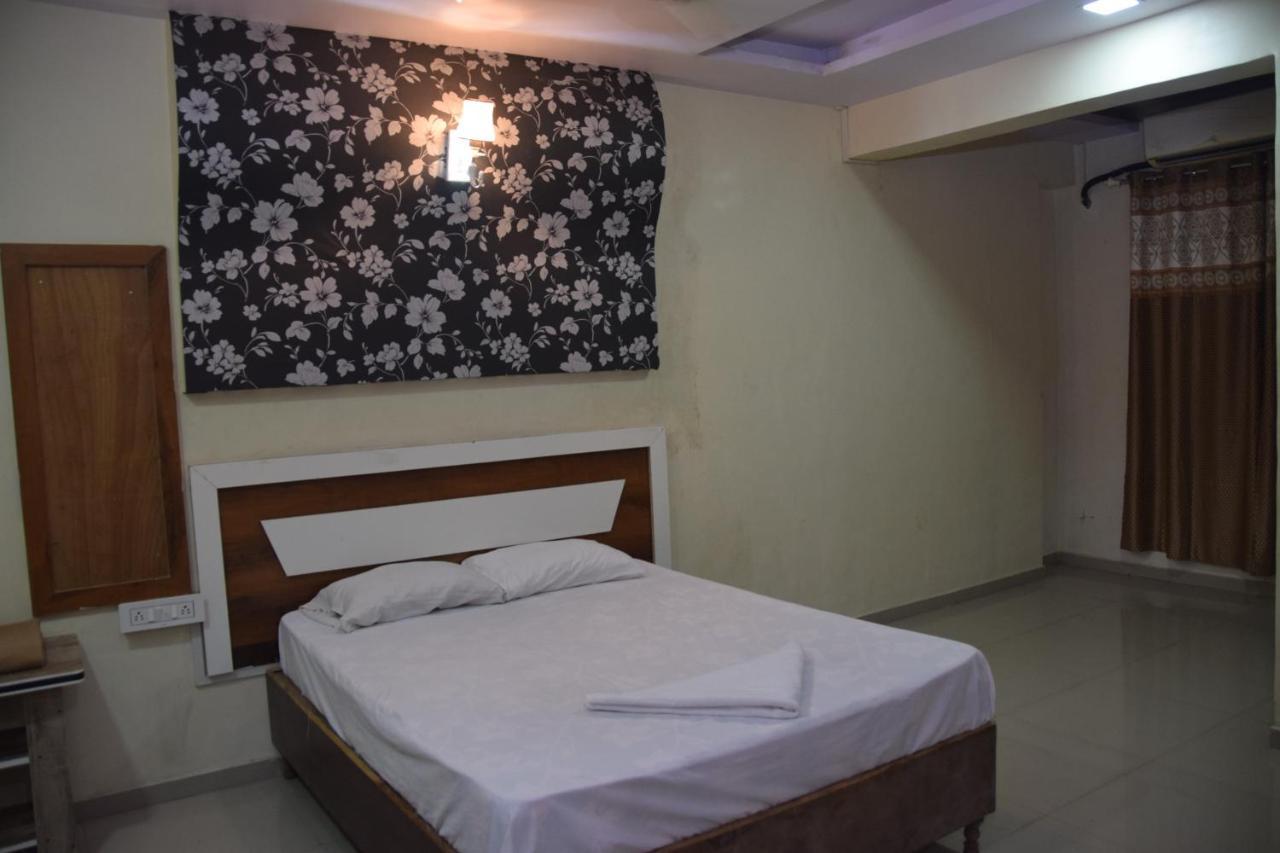 Hotel Riviera Residency Thane Luaran gambar