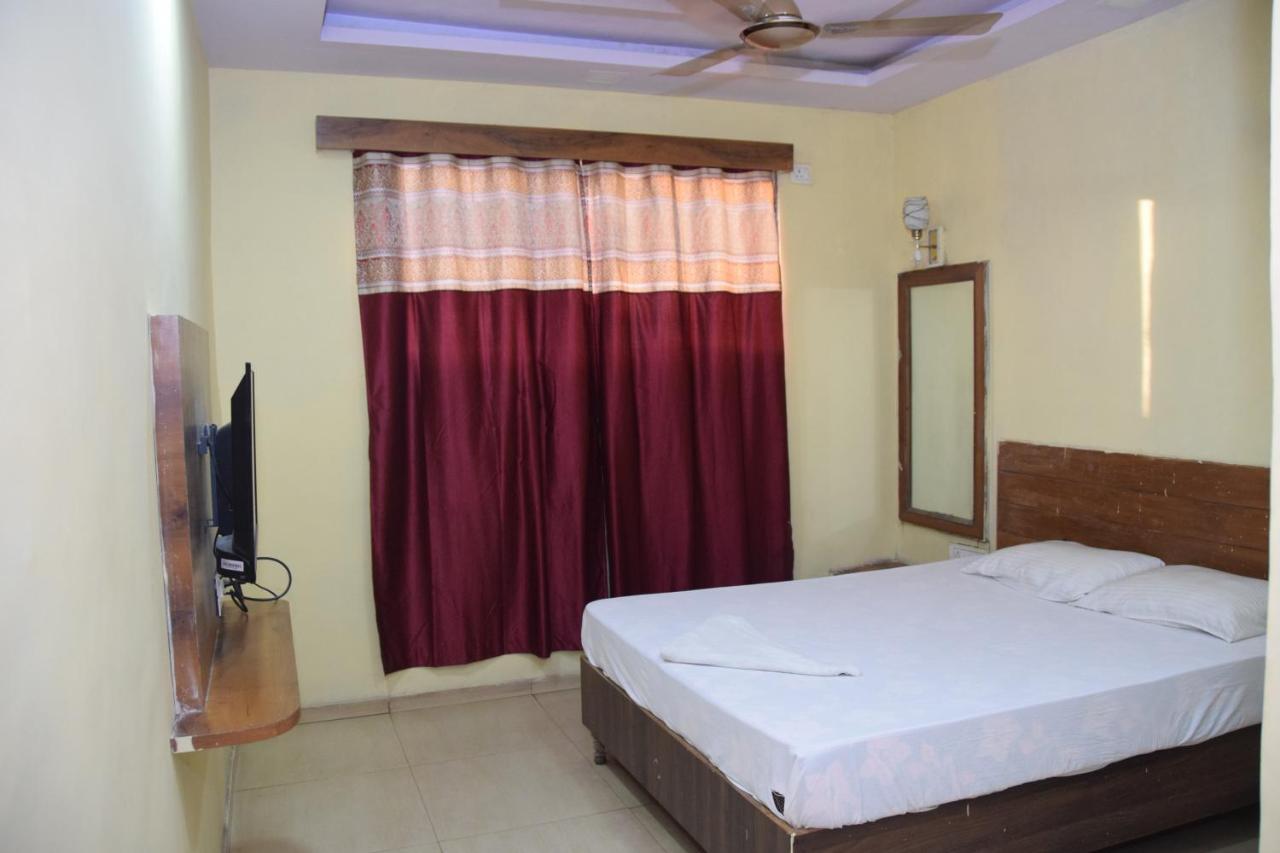 Hotel Riviera Residency Thane Luaran gambar