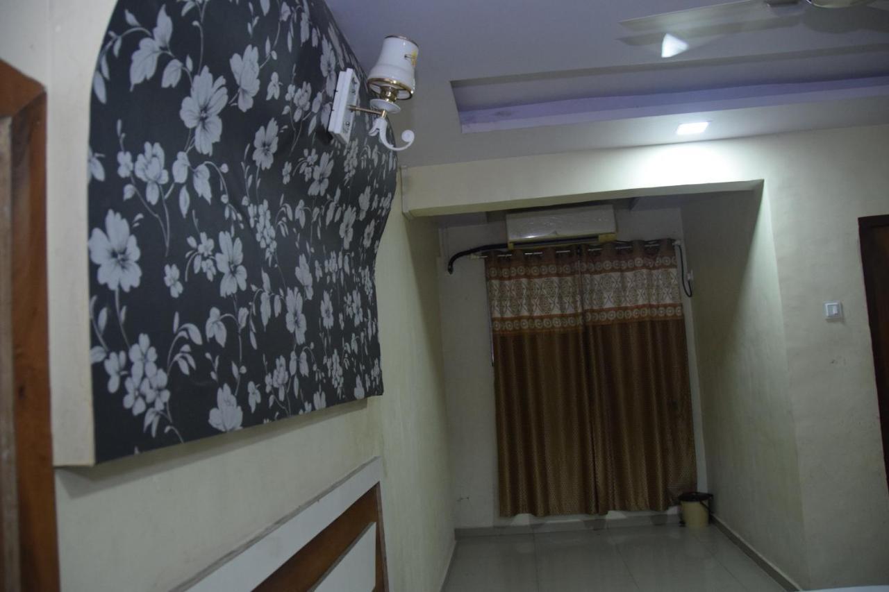 Hotel Riviera Residency Thane Luaran gambar