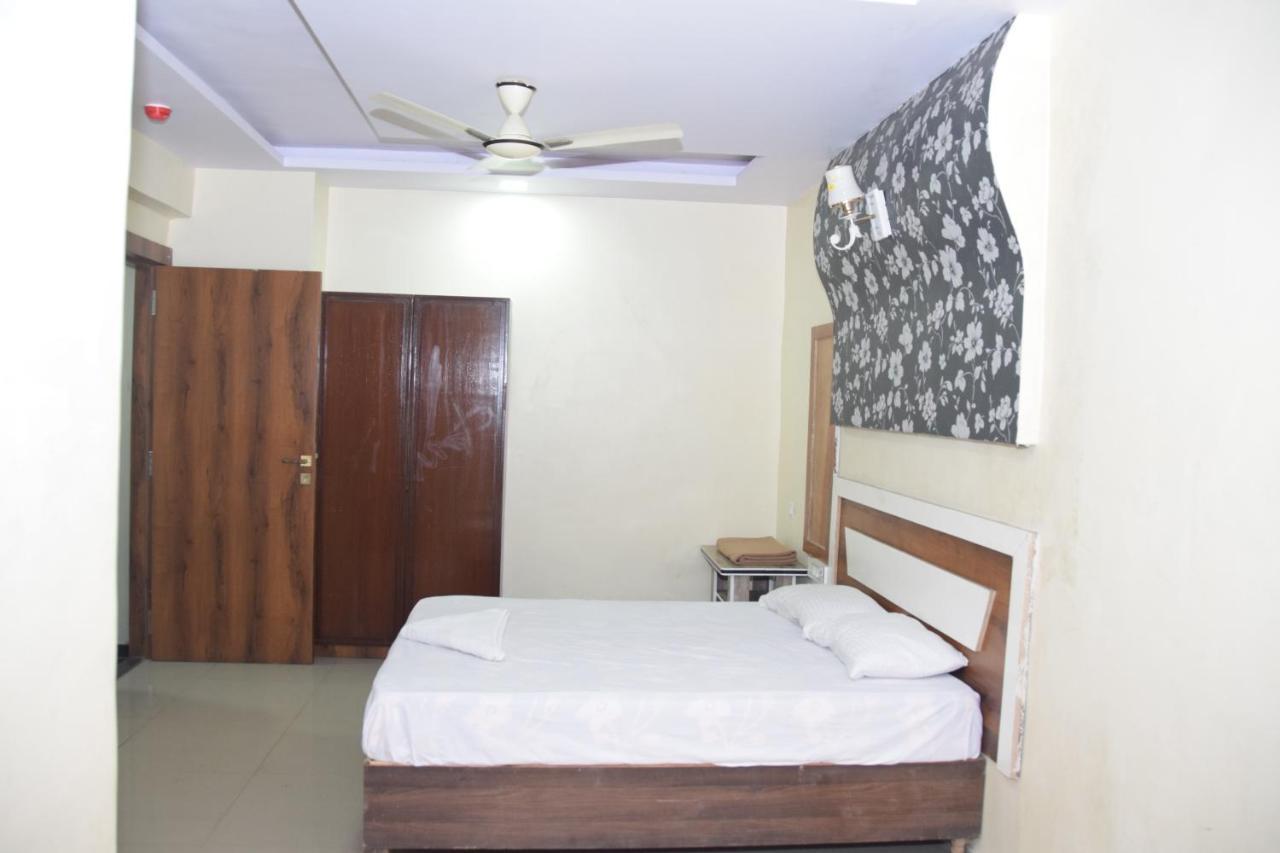 Hotel Riviera Residency Thane Luaran gambar