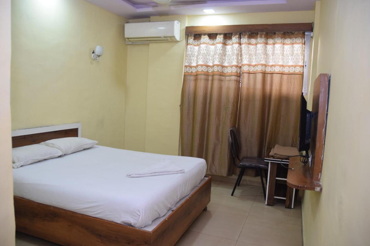 Hotel Riviera Residency Thane Luaran gambar
