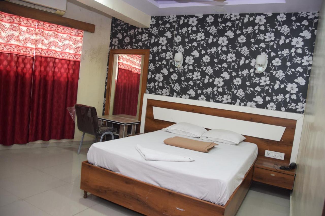 Hotel Riviera Residency Thane Luaran gambar